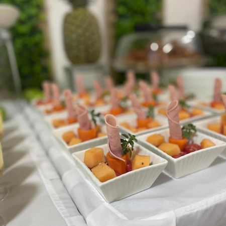 Zamora Hotel Wampushkar מראה חיצוני תמונה