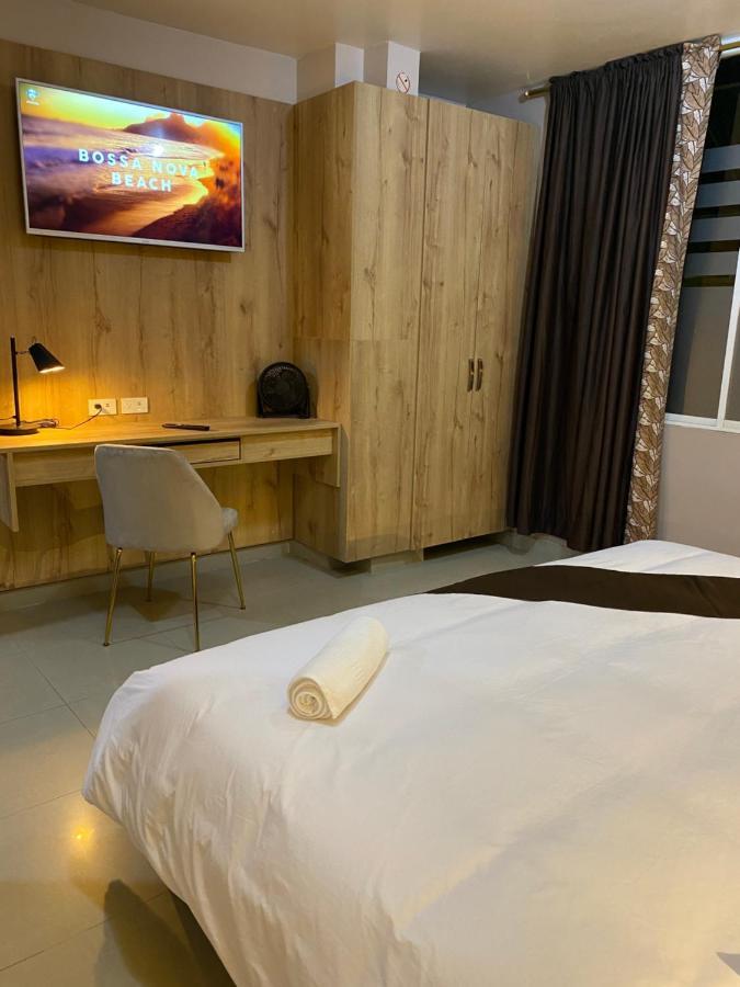 Zamora Hotel Wampushkar מראה חיצוני תמונה