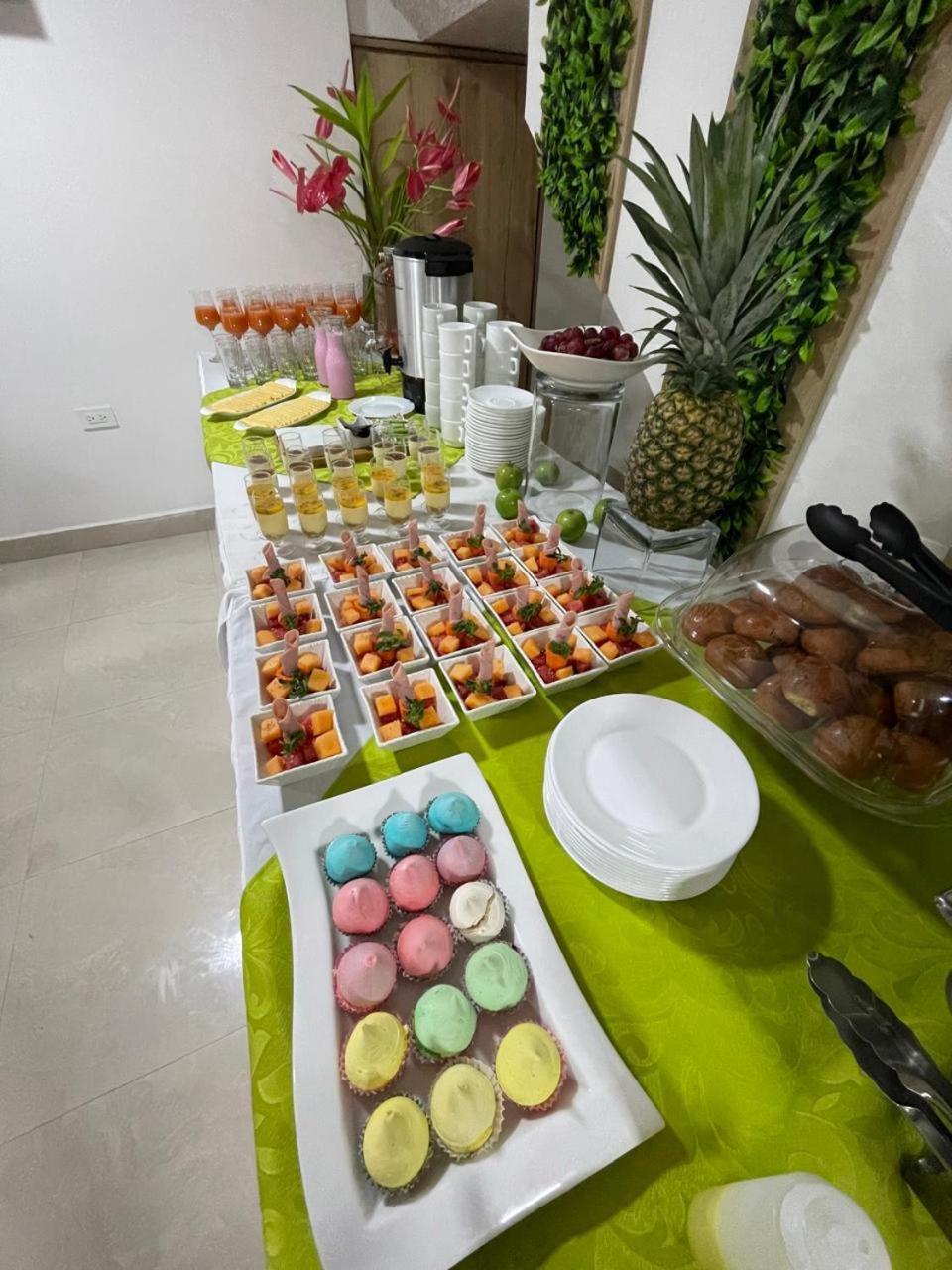Zamora Hotel Wampushkar מראה חיצוני תמונה